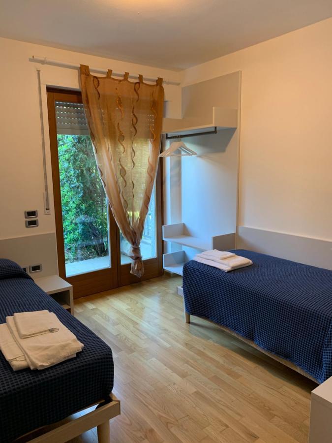 Appartamento Ivonn Con Giardino Riva del Garda Exterior foto